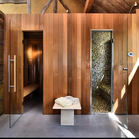 펜션 With Spa, Luxembourg 에레제